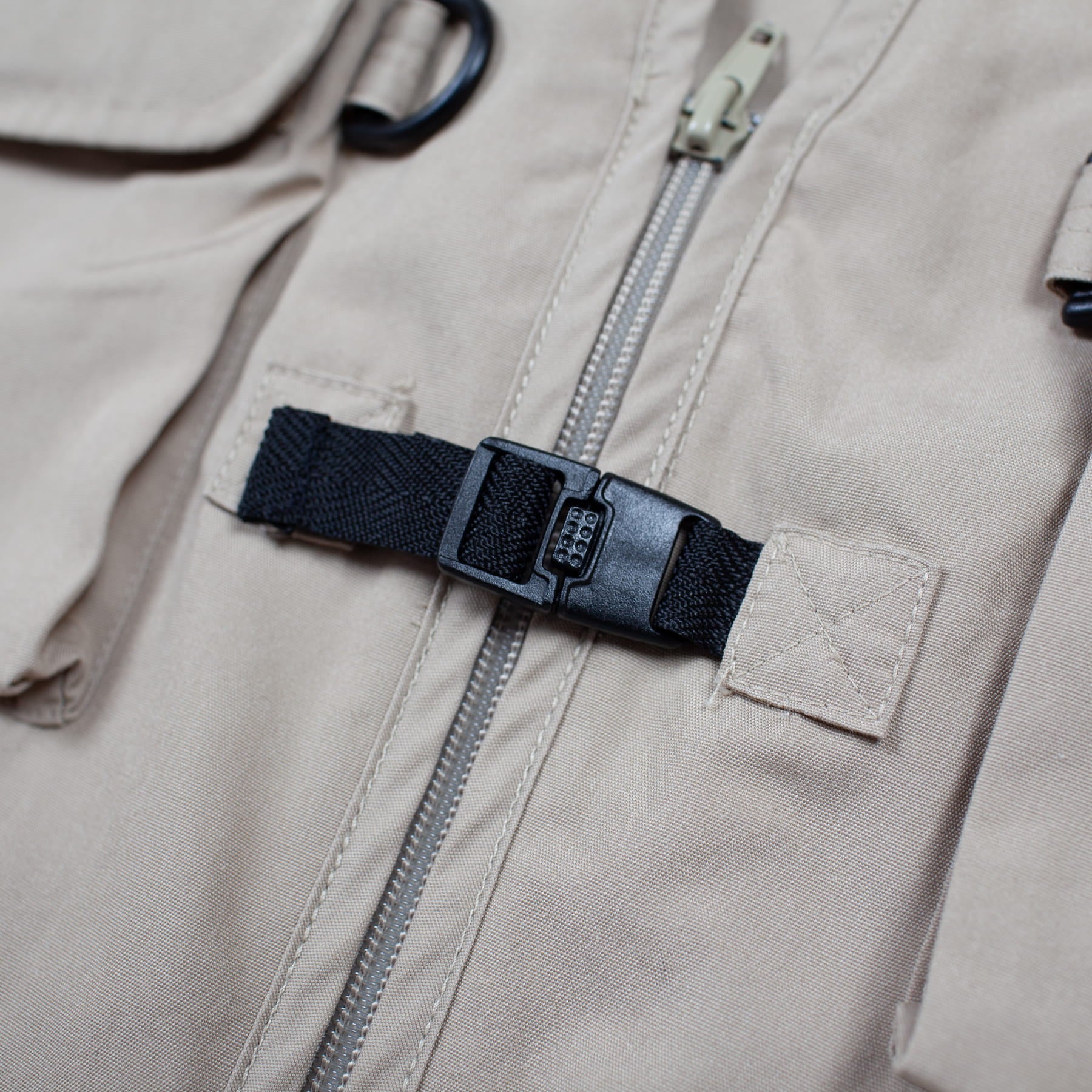 Heading Into Sunday x Hold Outdoors - Vest 05 - Buckle Detail
