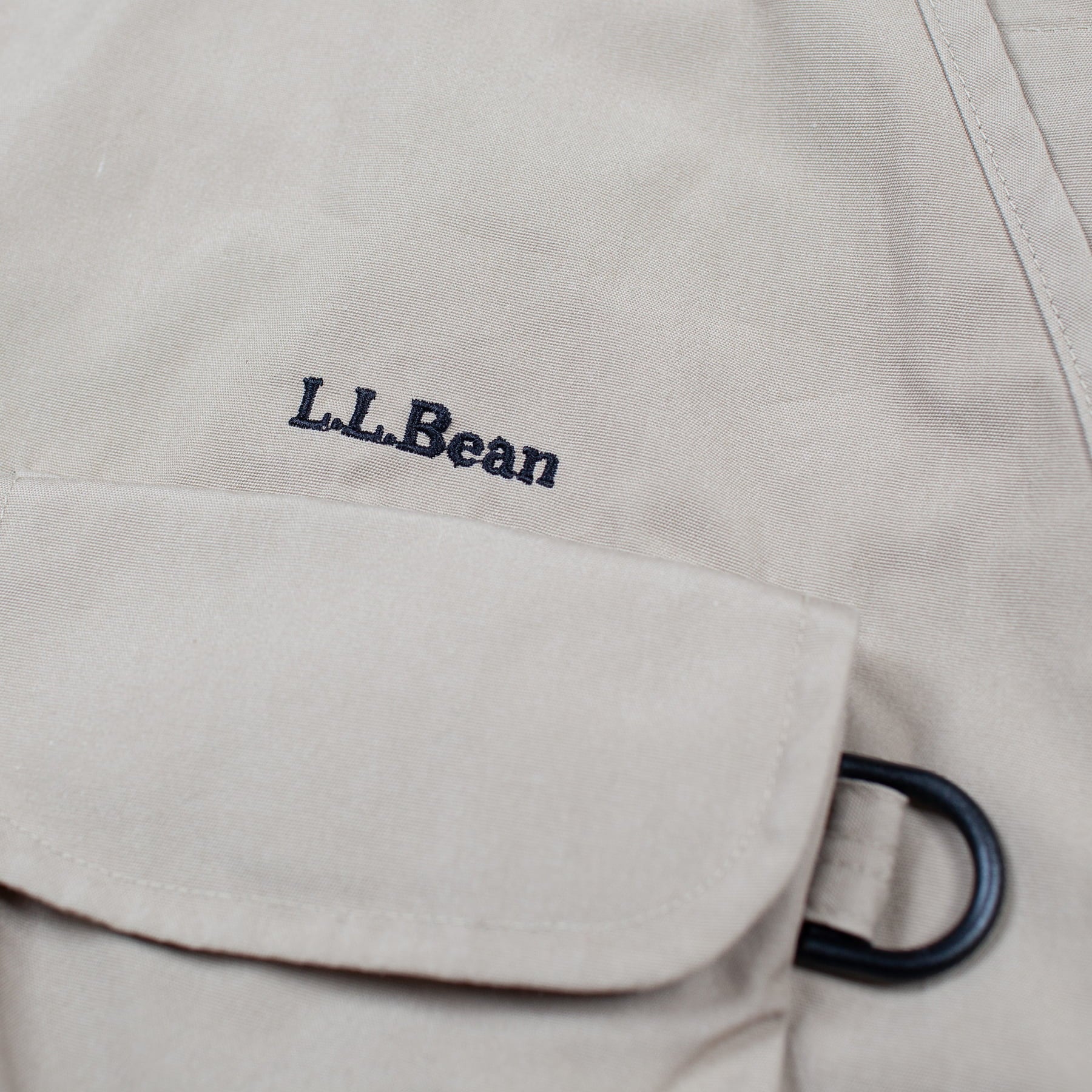 Heading Into Sunday x Hold Outdoors - Vest 04 - Logo Detail