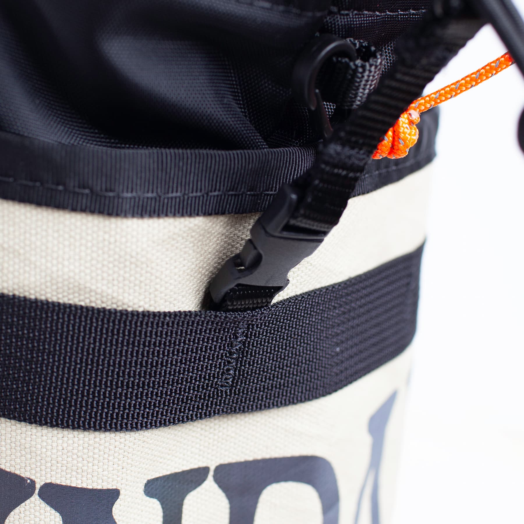 Heading Into Sunday Driller Cream Stem Bag - Buckle Detail